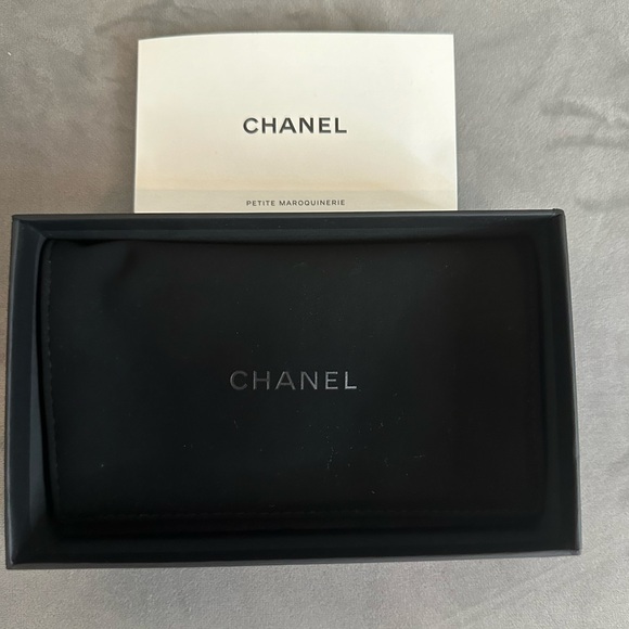 NWT Chanel Cruise Star NEW 2024 Lambskin Cardholder - Picture 5 of 7